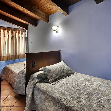 Apartamentos Teresana Alquézar Habitación foto
