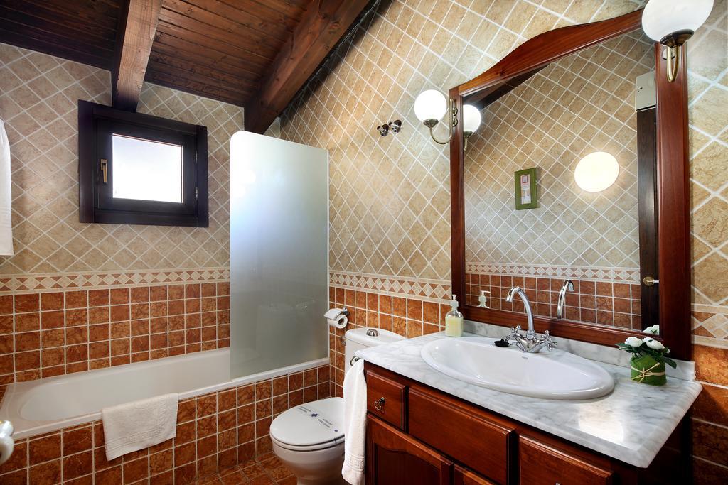 Apartamentos Teresana Alquézar Habitación foto