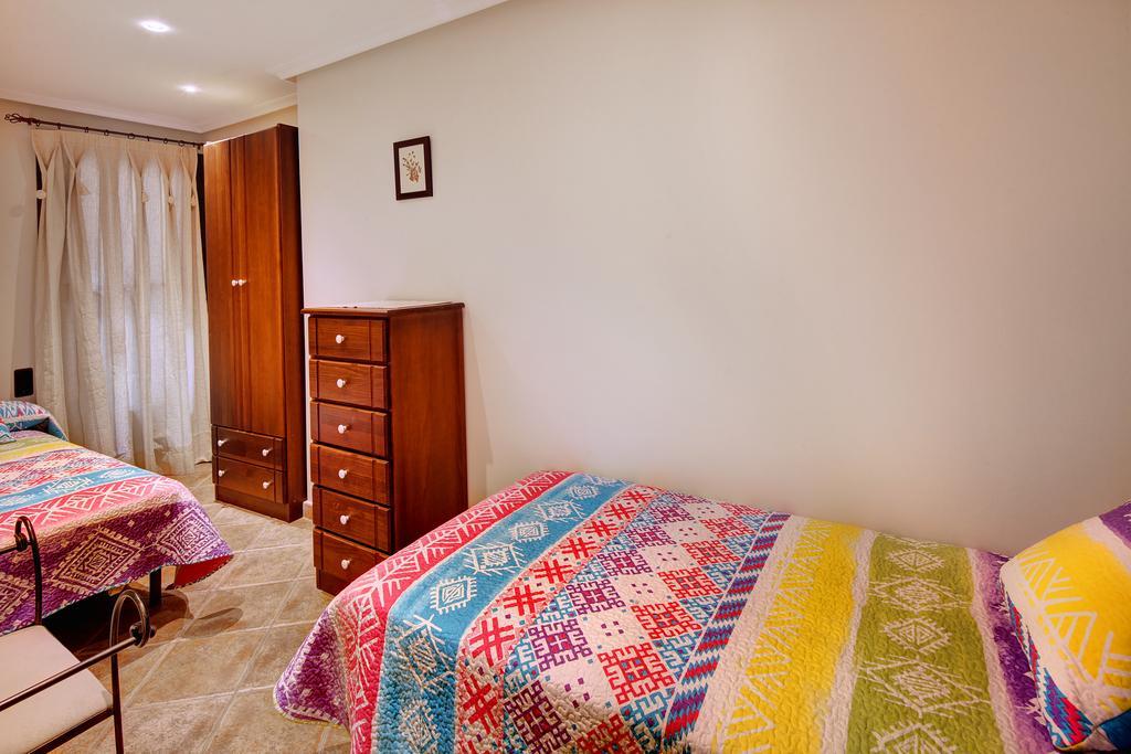 Apartamentos Teresana Alquézar Habitación foto